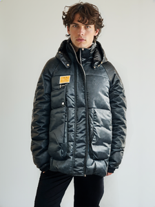 MPJ25002 Men's Textured Nylon Padded Jacket in Black with a Tan Badge