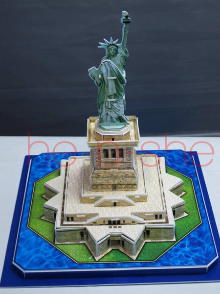 39 PCS 3D Puzzle World's Architecture Series Statue of Liberty New York 9812-9